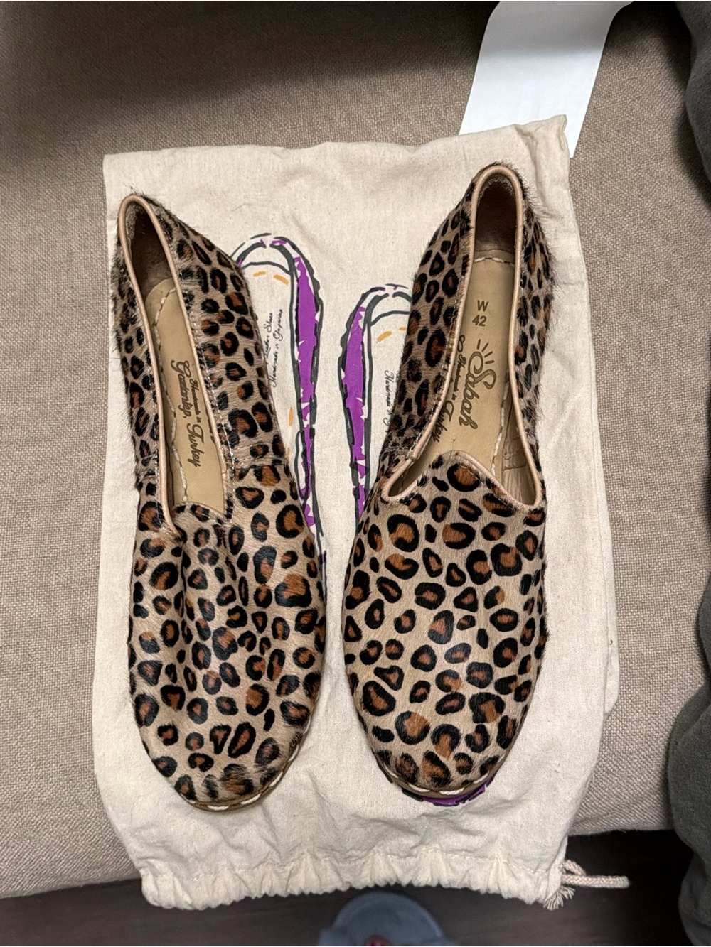 Loose Leopard Sabahs size 42